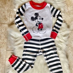 Hanna Andersson Disney Mickey Mouse Pajamas Size 3